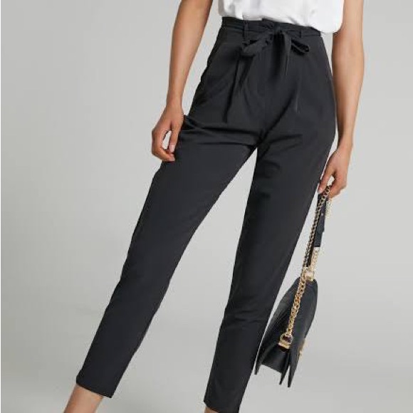 LOFT Pants - LOFT HIGH RISE TAPERED LEG PETITE BELTED PANTS